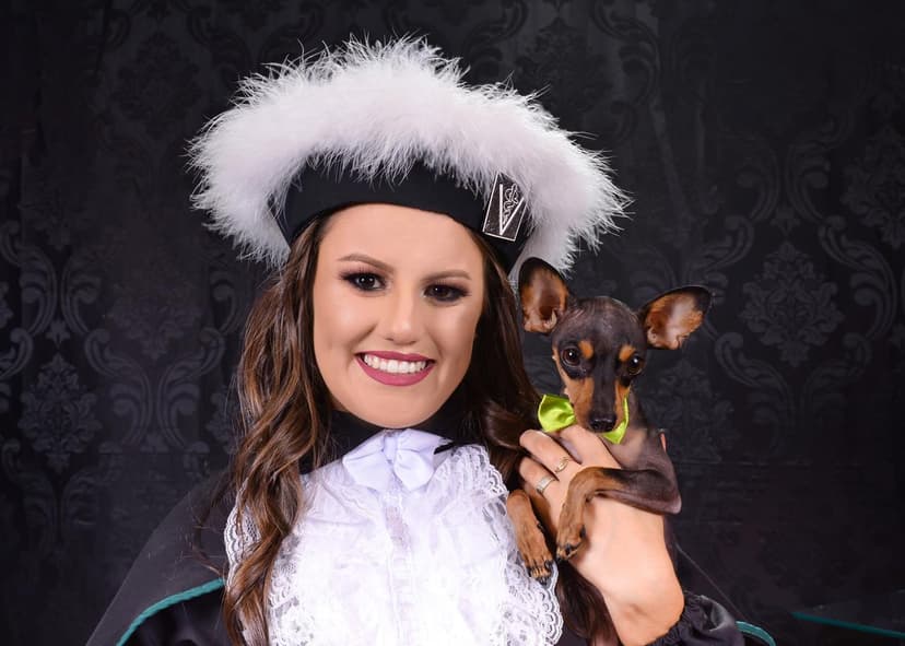 Pâmela Ferroni Rodrigues — Médica Veterinária